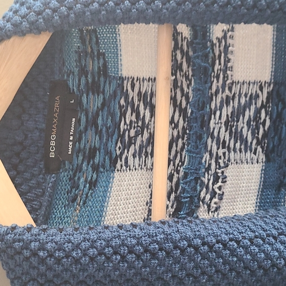 Sweater Vest - Picture 3 of 4